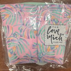 Love Mich Cozy Palms